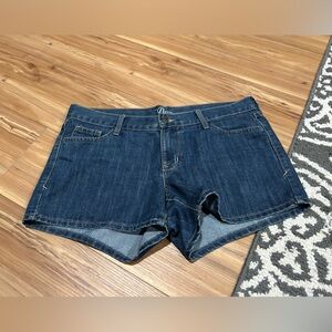Diva Old Navy Blue Jean Shorts Classic Denim Style Size 10